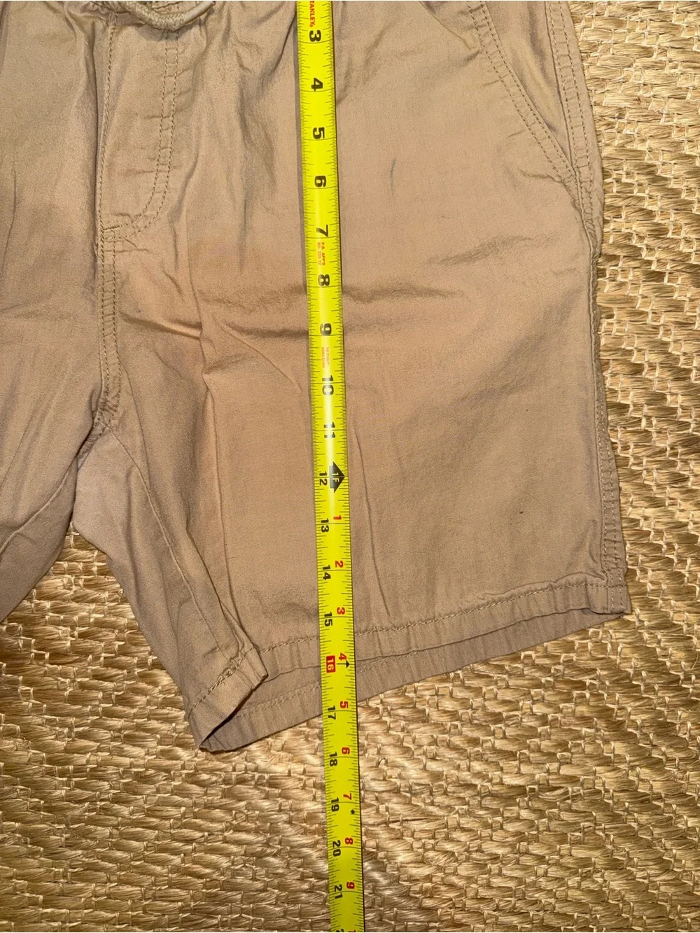 H&M Men's Drawstring Athletic Shorts in Taupe
